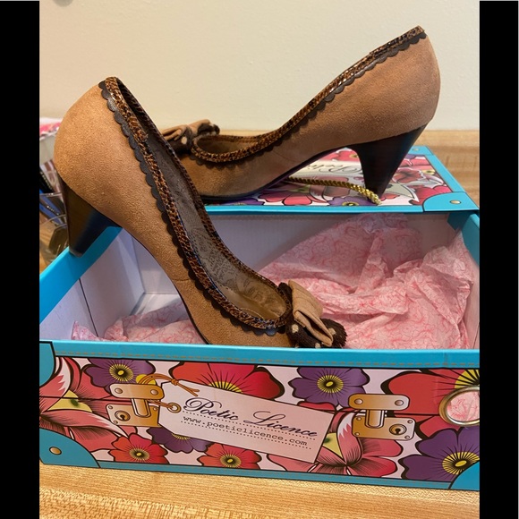 Worn Once! Adorable Poetic License Bow Front Pumps - Picture 15 of 16